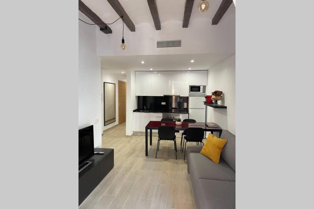 Casa Ferrers Piso 2 Piso Reformado En El Casco Antiguo De Apartment